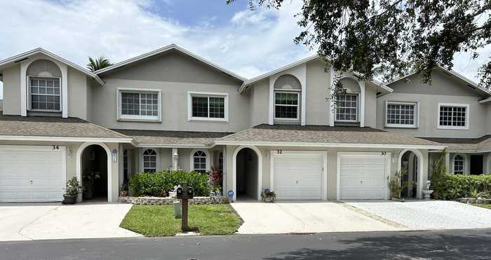 photo 2: 32 Desford Lane, Boynton Beach FL 33426