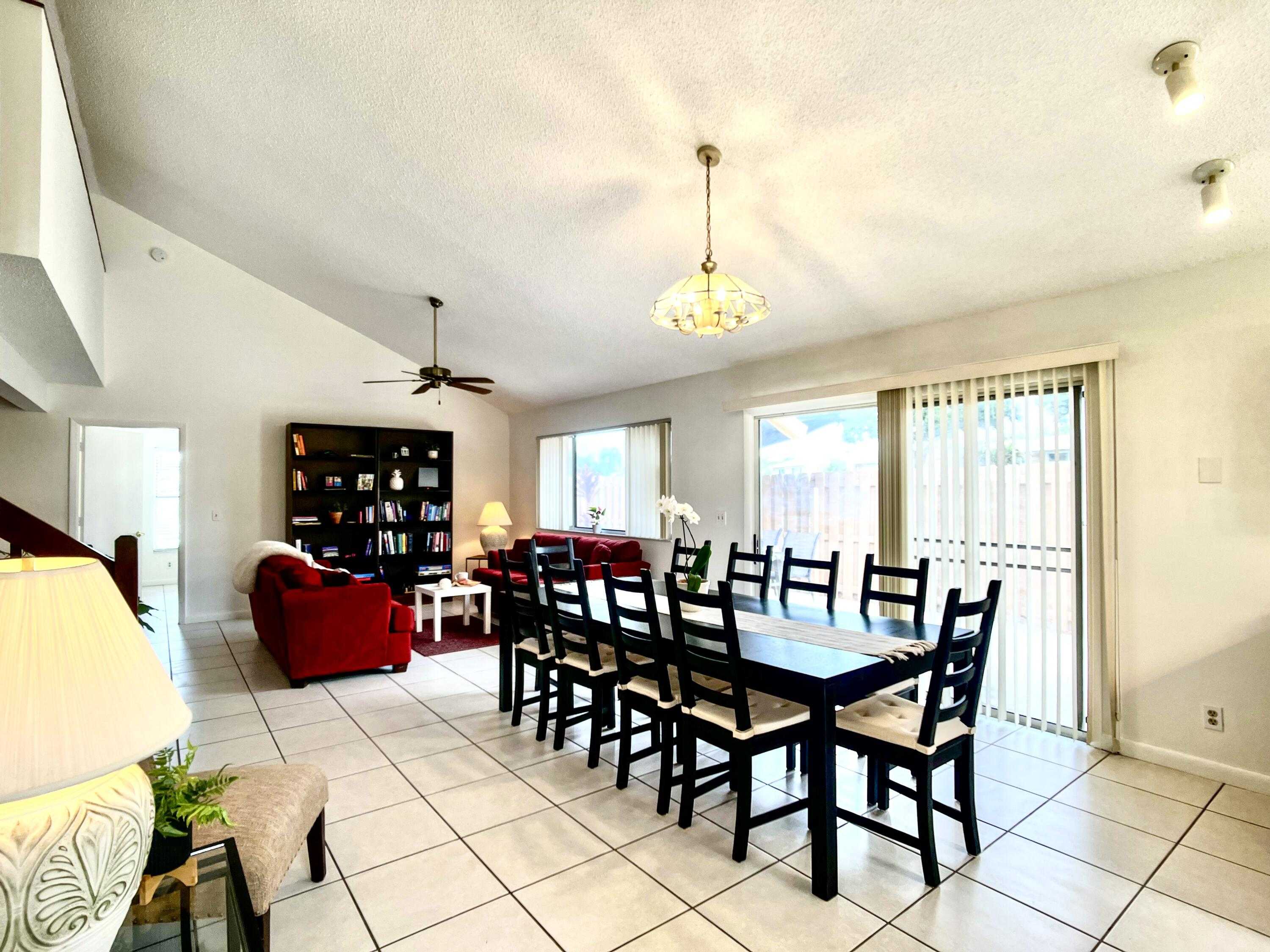 photo 3: 102 Maplecrest Circle, Jupiter FL 33458