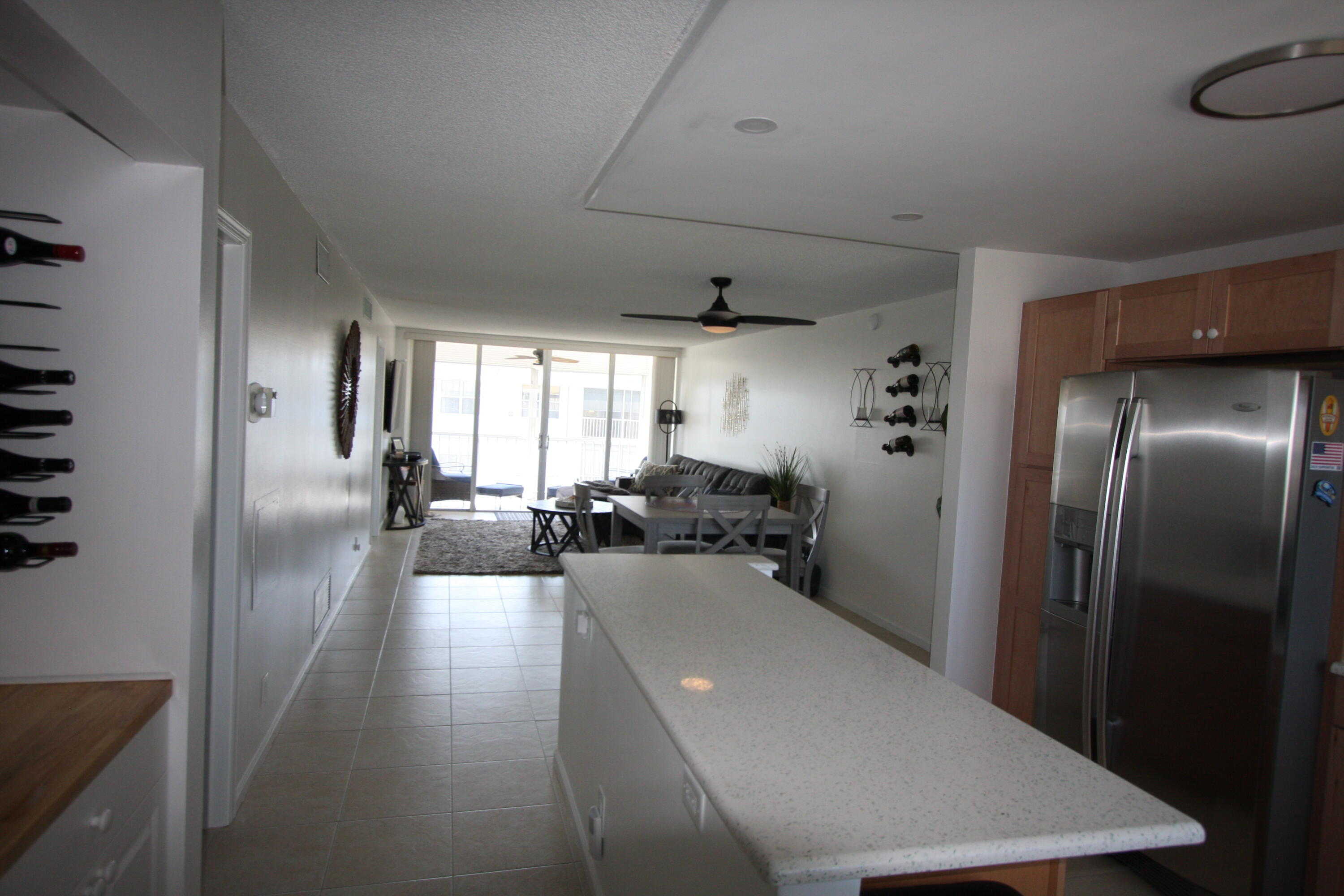 photo 2: 2012 Federal Highway Unit 407, Boynton Beach FL 33435