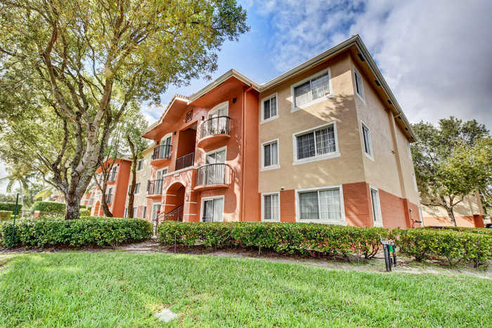 photo 1: 4195 Haverhill Road Unit 322, West Palm Beach FL 33417