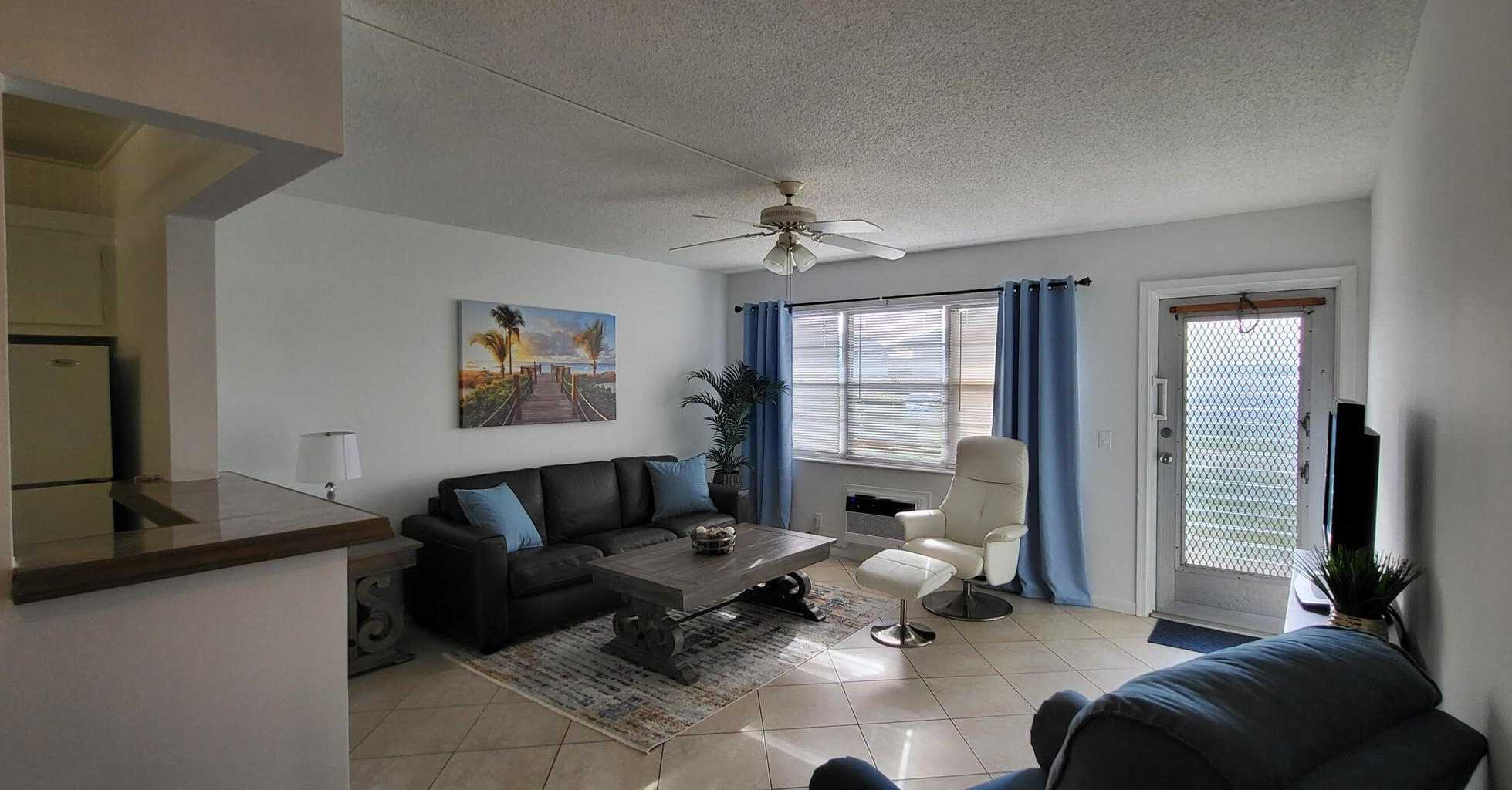 photo 2: 30 Berkshire B Unit B, West Palm Beach FL 33417