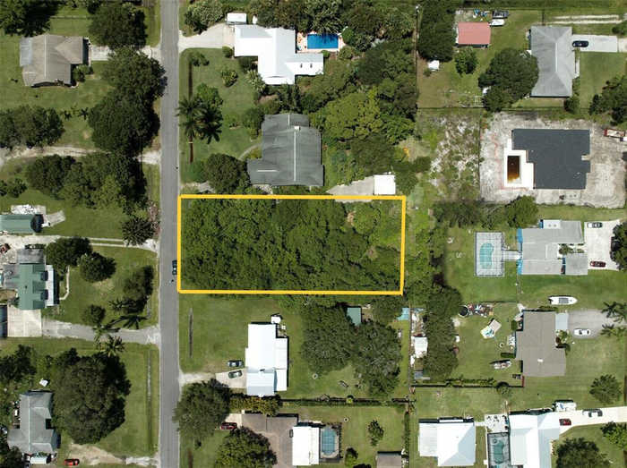 photo 4: 4608 Palmetto Drive, Fort Pierce FL 34982