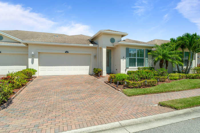 photo 2: 1832 Red Oak Ter Terrace, Vero Beach FL 32966