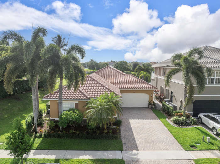 photo 1: 9556 Cobblestone Creek Drive, Boynton Beach FL 33472