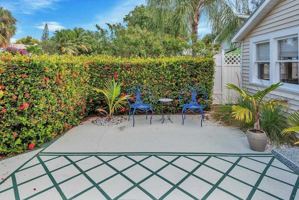 photo 3: 230 K Street, Lake Worth Beach FL 33460