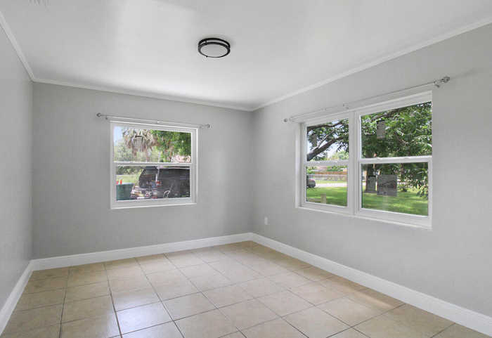 photo 2: 5007 Barcelona Avenue, Fort Pierce FL 34946