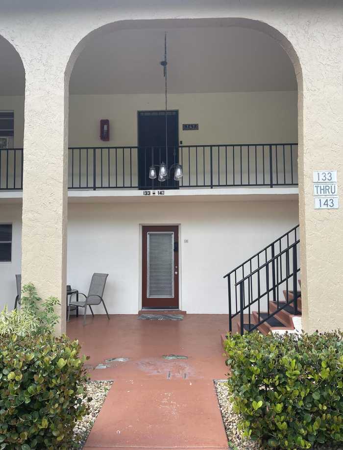 photo 2: 141 Lake Frances Drive, West Palm Beach FL 33411