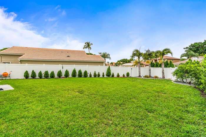 photo 36: 10561 Pebble Cove Lane, Boca Raton FL 33498