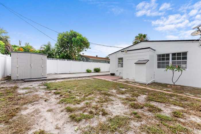 photo 18: 718 Selkirk Street, West Palm Beach FL 33405