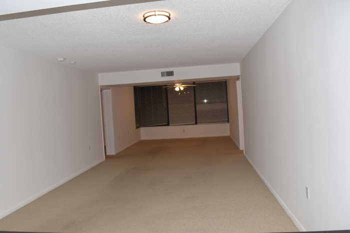 photo 10: 3636 Whitehall Drive Unit 405, West Palm Beach FL 33401