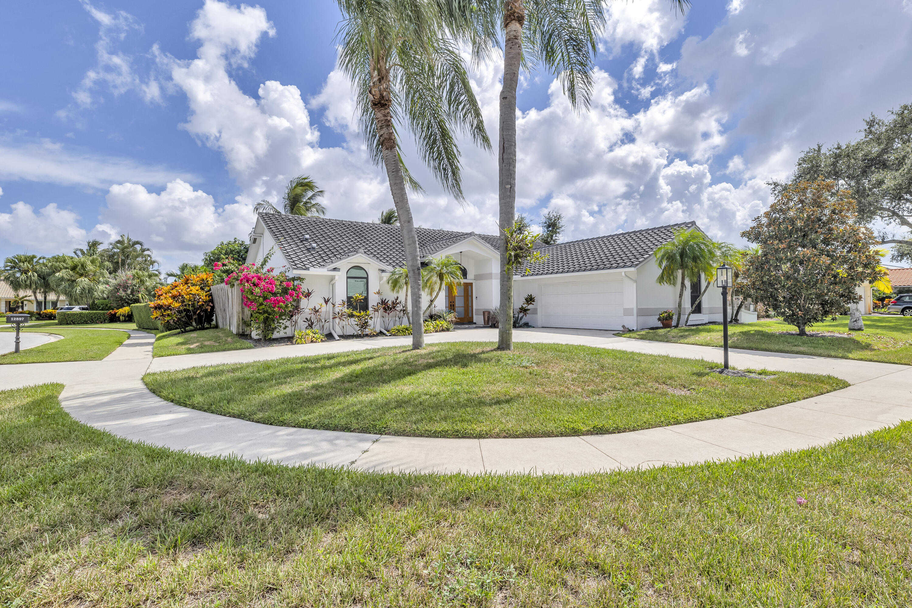 photo 1: 12897 La Rochelle Circle, Palm Beach Gardens FL 33410