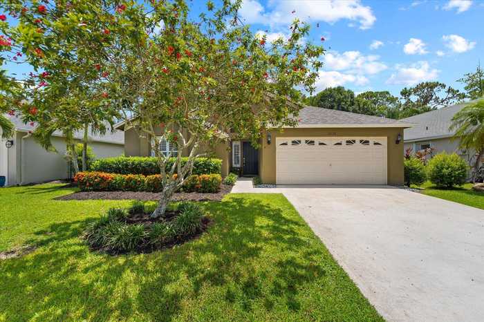 photo 2: 15134 Oak Chase Court, Wellington FL 33414