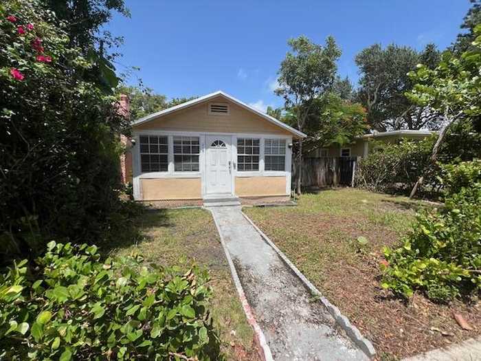 photo 1: 419 L Street, Lake Worth Beach FL 33460