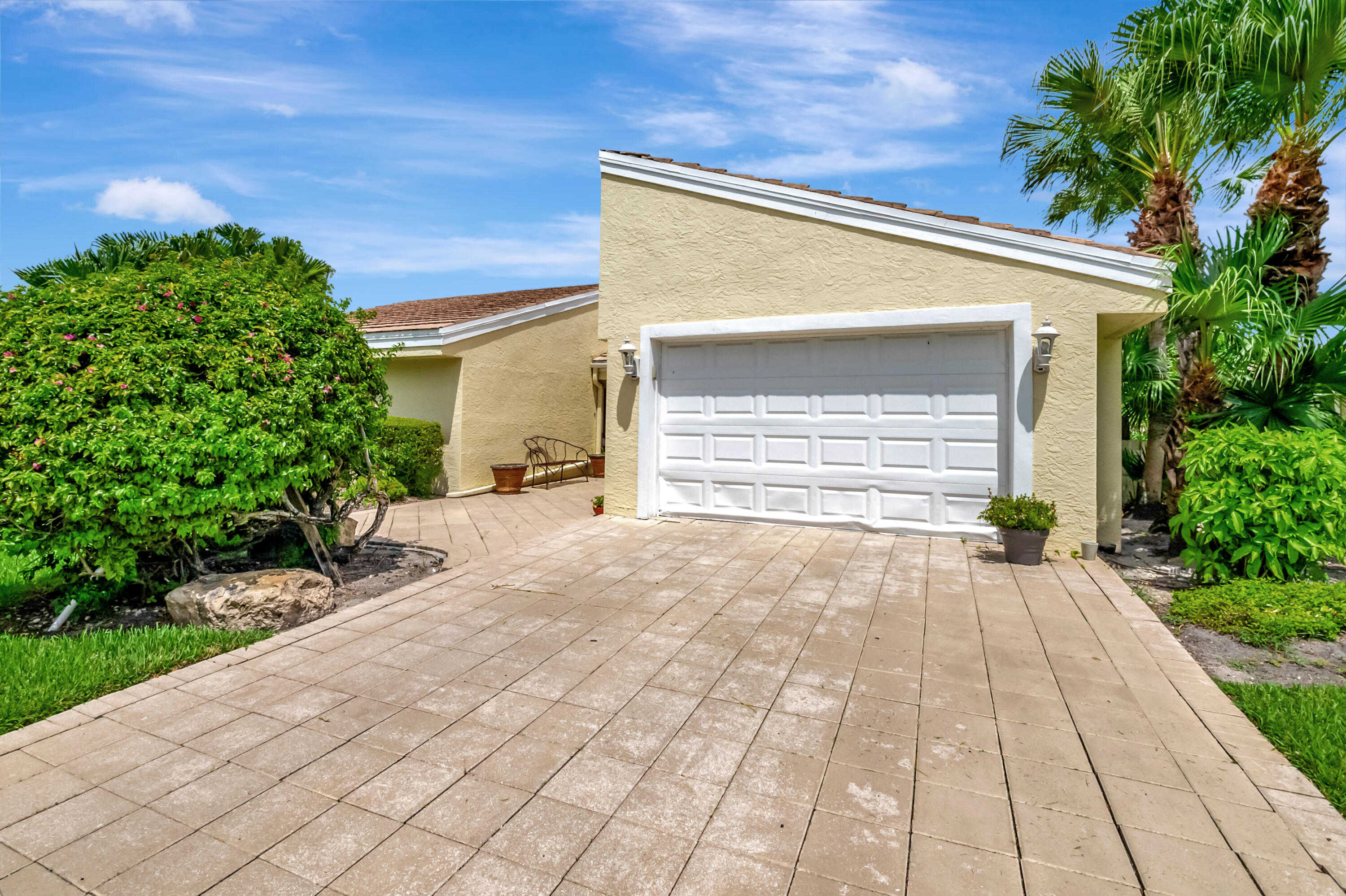 photo 2: 20451 Woodbridge Lane, Boca Raton FL 33434