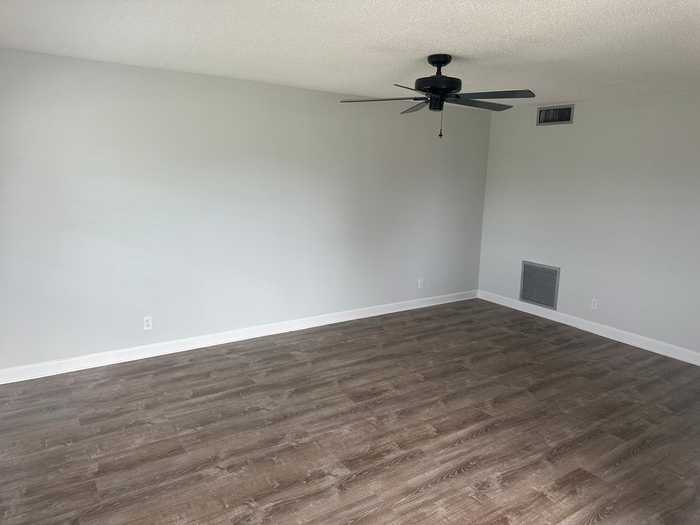 photo 1: 92 Bedford D Unit D, West Palm Beach FL 33417