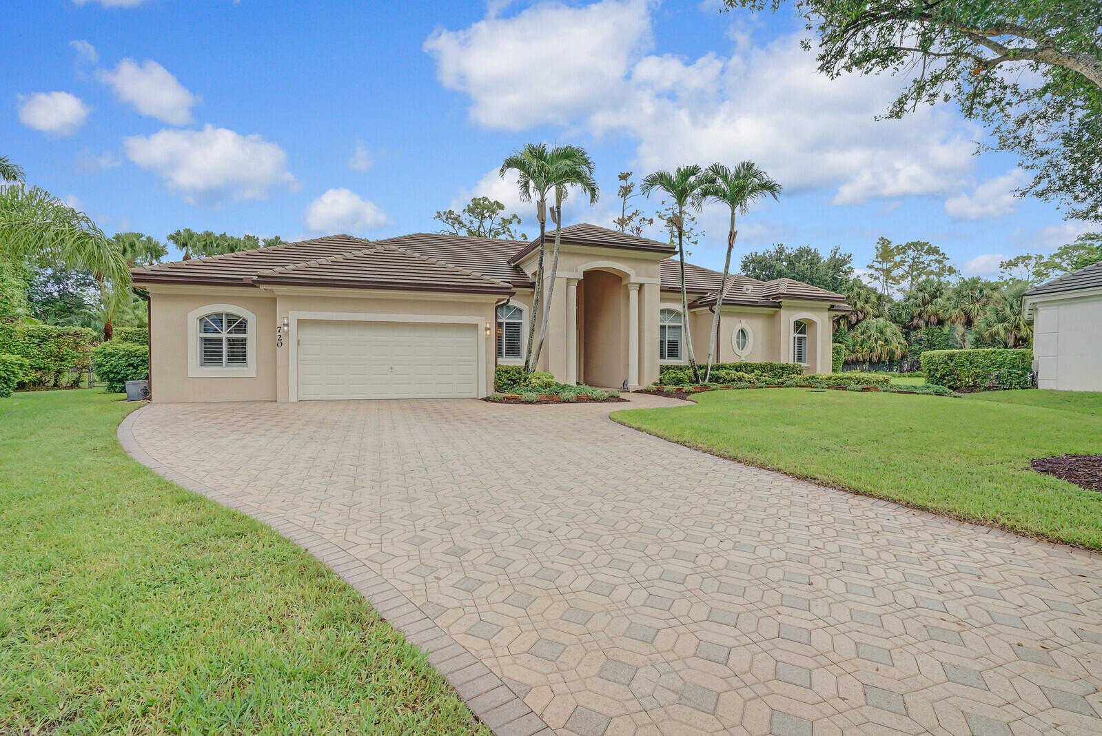 photo 3: 720 Pine Club Lane, Wellington FL 33414