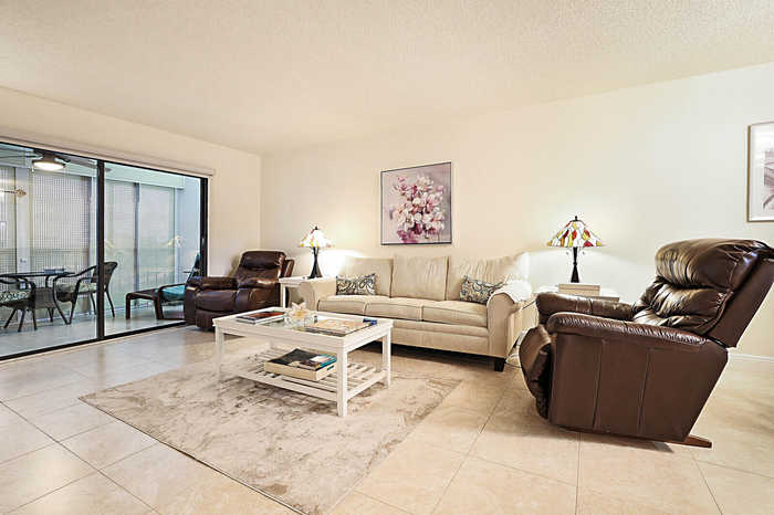 photo 2: 7320 Amberly Lane Unit 401, Delray Beach FL 33446