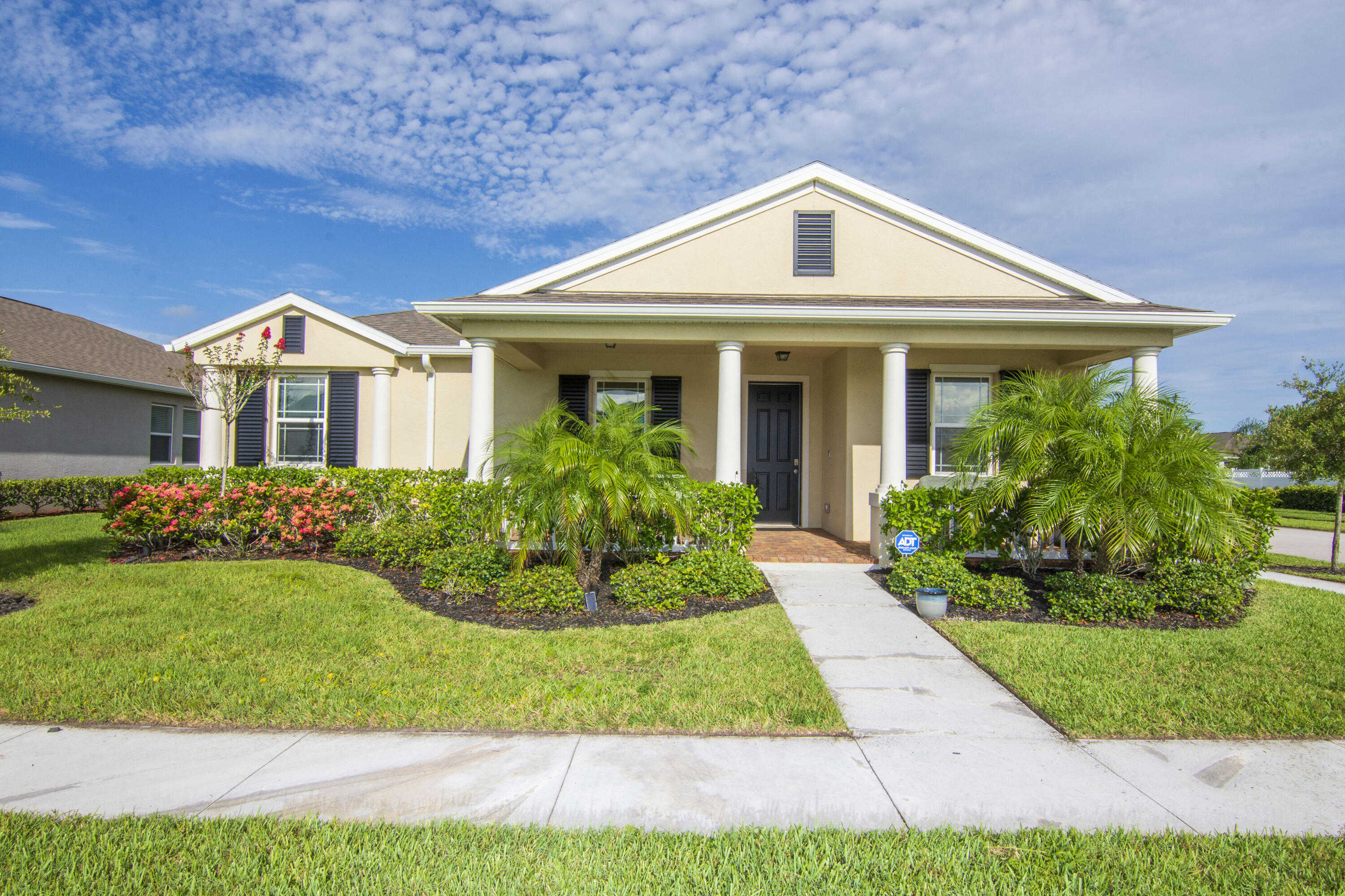 photo 1: 1420 Fortrose Drive, Vero Beach FL 32966