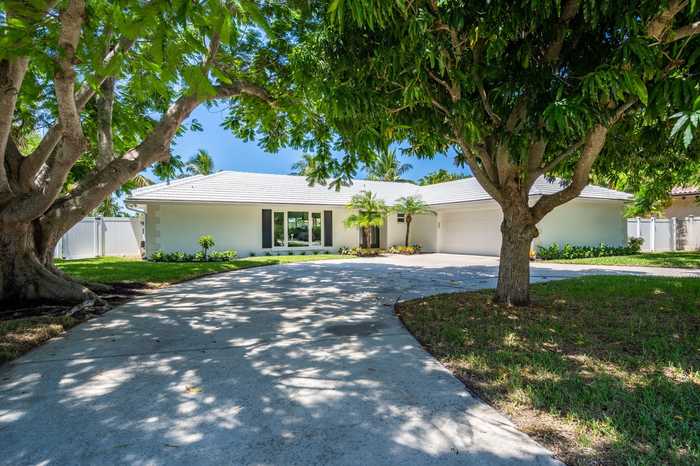 photo 1: 22 Park Avenue, Vero Beach FL 32960