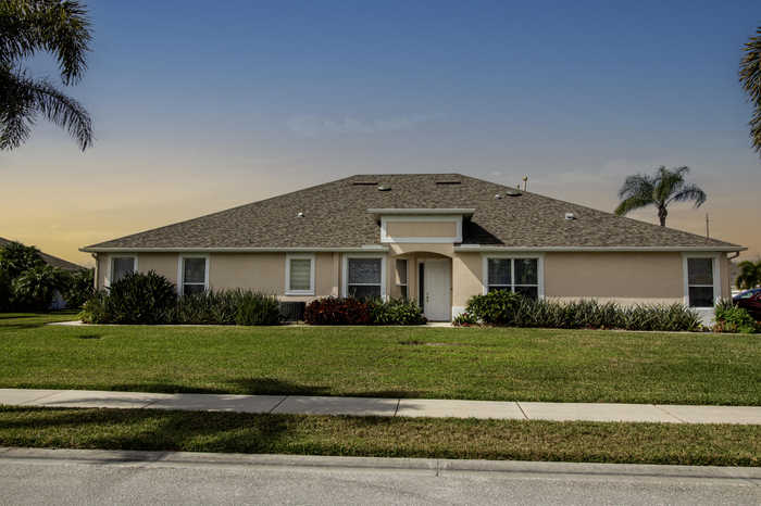 photo 1: 436 Tangerine Square, Vero Beach FL 32968