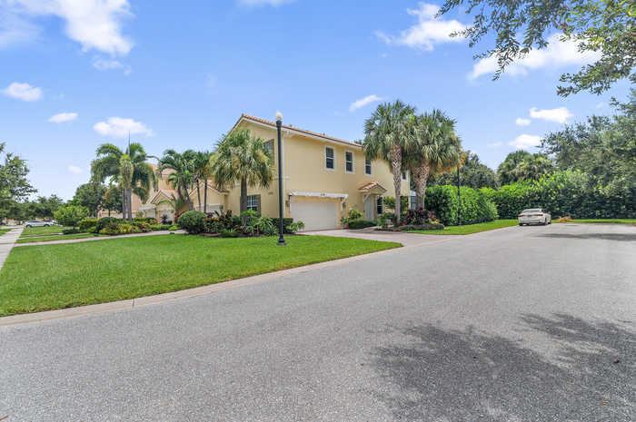 photo 1: 4559 Cadiz Circle, Palm Beach Gardens FL 33418