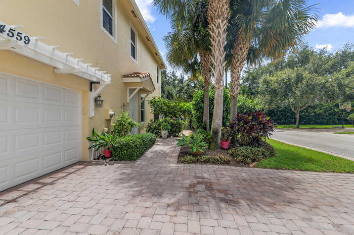 photo 2: 4559 Cadiz Circle, Palm Beach Gardens FL 33418