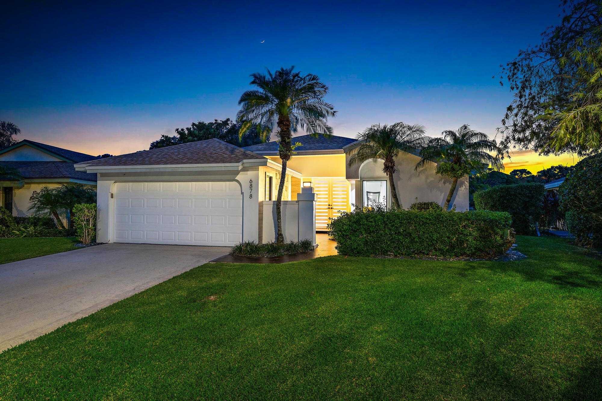 photo 1: 6878 Touchstone Circle, Palm Beach Gardens FL 33418