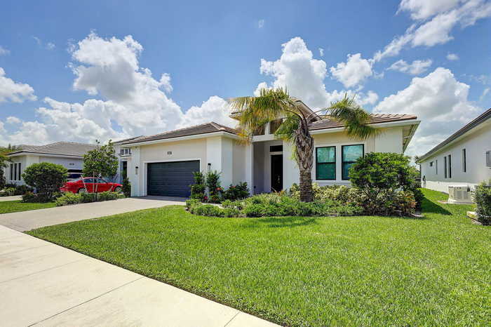 photo 2: 5267 Saint Vincent Lane, The Acreage FL 33470