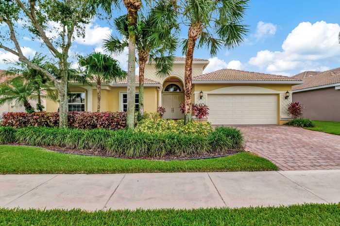 photo 1: 6747 Milani Street, Lake Worth FL 33467