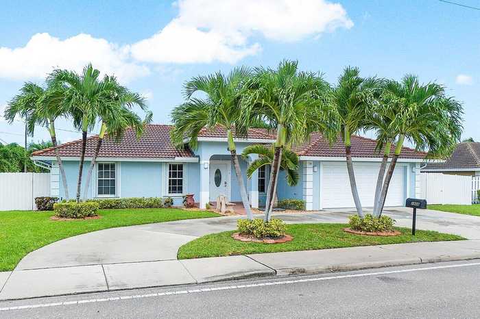 photo 1: 1906 A Street, Lake Worth FL 33460