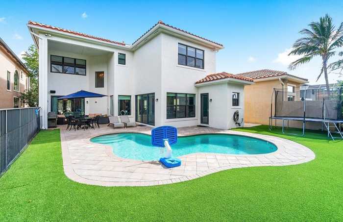 photo 2: 9542 Eden Roc Court, Delray Beach FL 33446