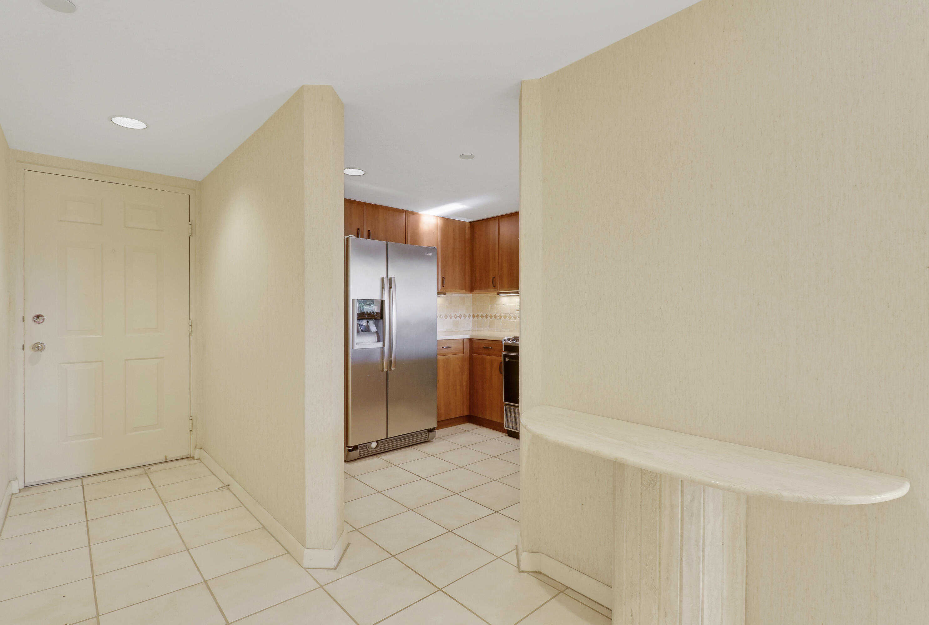 photo 3: 528 Oak Harbour Drive Unit 528, Juno Beach FL 33408