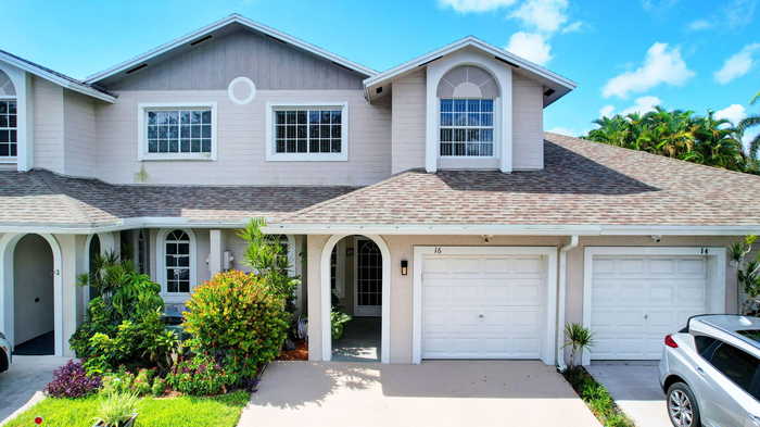 photo 1: 16 Desford Lane, Boynton Beach FL 33426