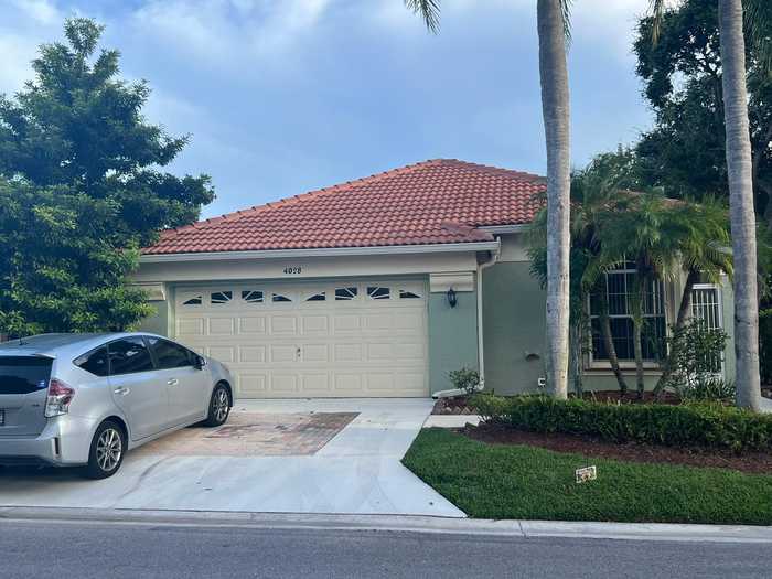 photo 2: 4028 Dorado Drive, Riviera Beach FL 33418