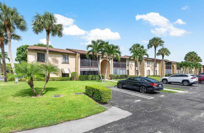 photo 2: 609 Sea Pine Way Unit B2, Greenacres FL 33415