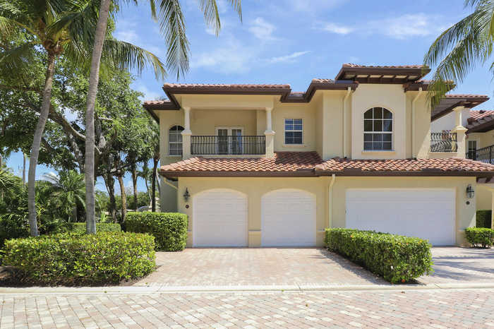 photo 1: 60 Marina Gardens Drive, Palm Beach Gardens FL 33410