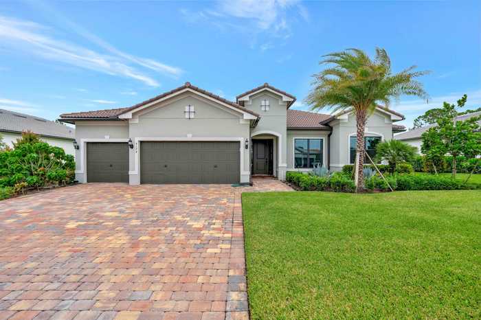 photo 1: 9174 Balsamo Drive, Palm Beach Gardens FL 33412