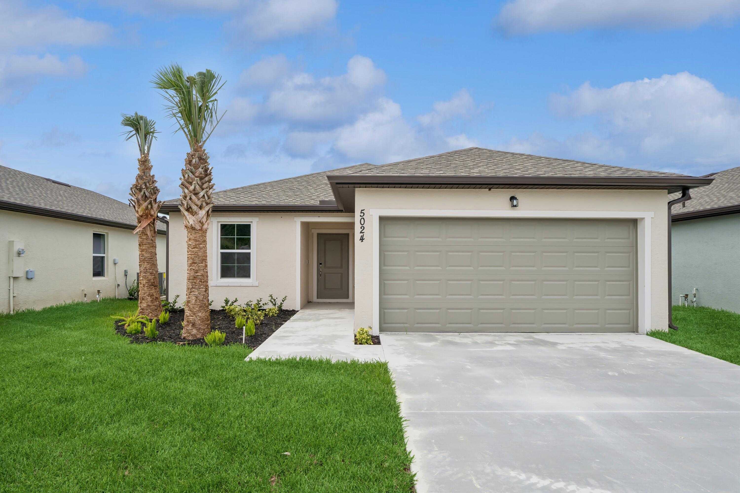 photo 1: 5024 Armina Place Unit 168, Fort Pierce FL 34951