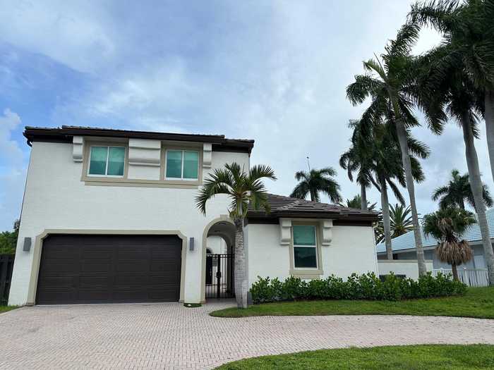 photo 1: 1660 16th Street, Boca Raton FL 33486