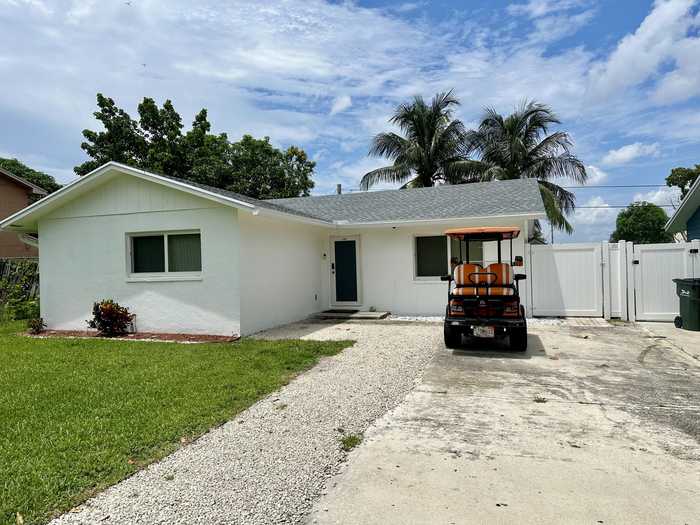 photo 1: 119 5th Street, Delray Beach FL 33483