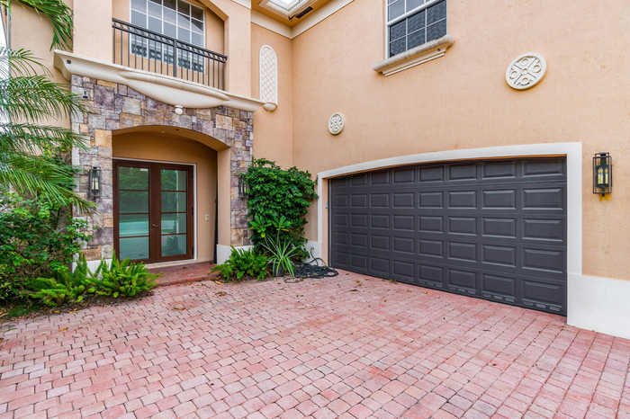 photo 2: 9378 Cobblestone Brooke Court, Boynton Beach FL 33472