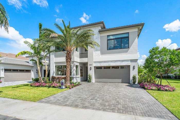 photo 1: 13115 Feathering Way, Palm Beach Gardens FL 33412