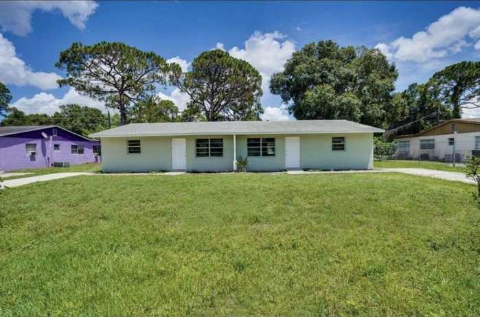 photo 1: 5112 La Salle Street, Fort Pierce FL 34950