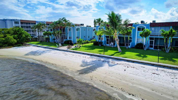 photo 1: 1430 Lakeside Drive Unit 16, Lake Worth Beach FL 33460