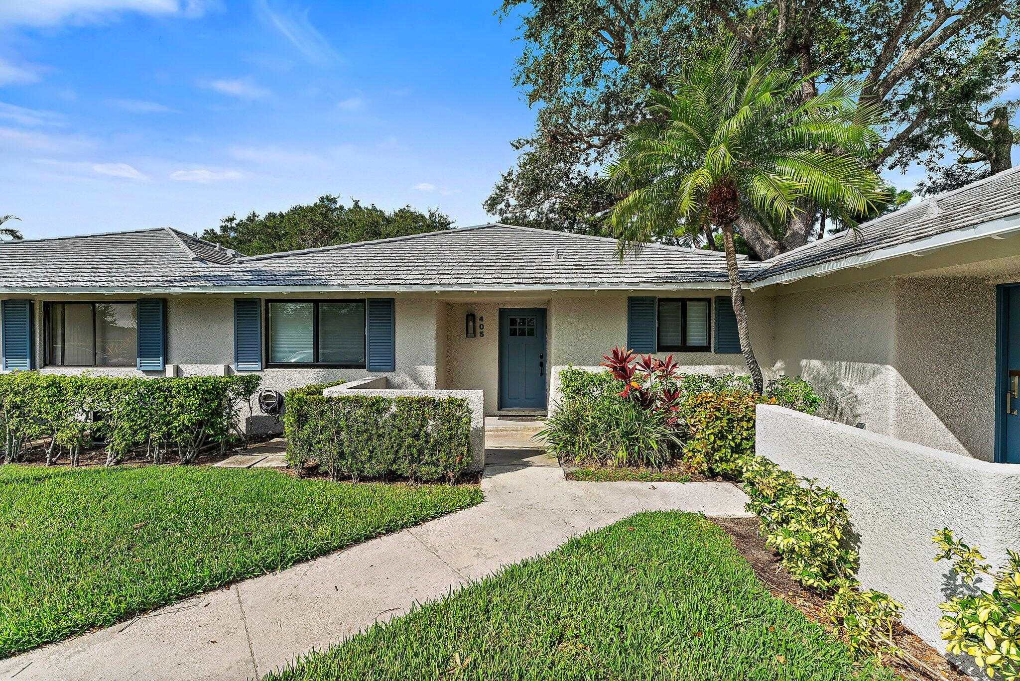 photo 2: 405 Club Drive, Palm Beach Gardens FL 33418