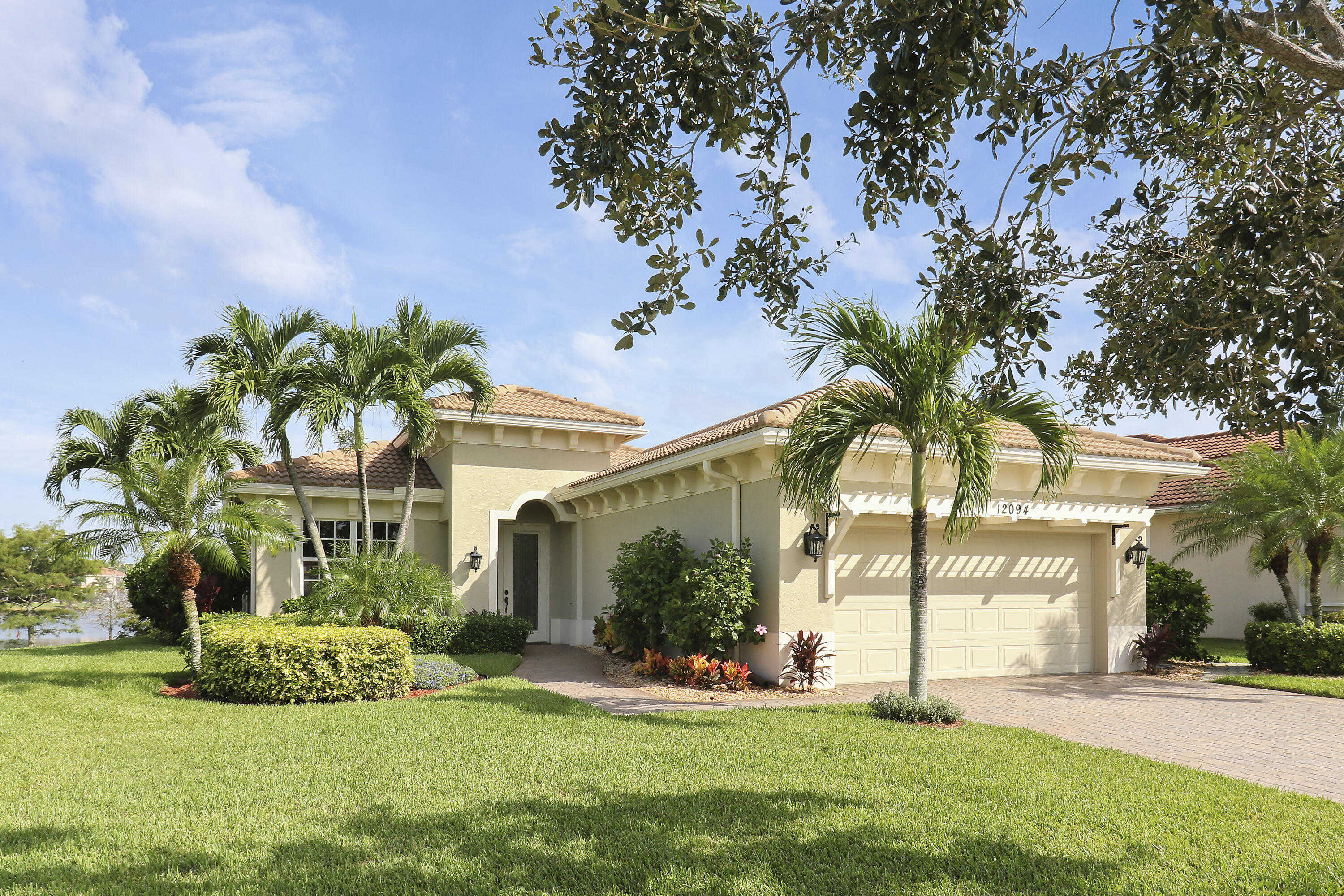 photo 1: 12094 Aviles Circle, Palm Beach Gardens FL 33418