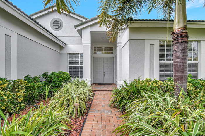 photo 1: 4629 Mariners Cove Drive, Wellington FL 33449