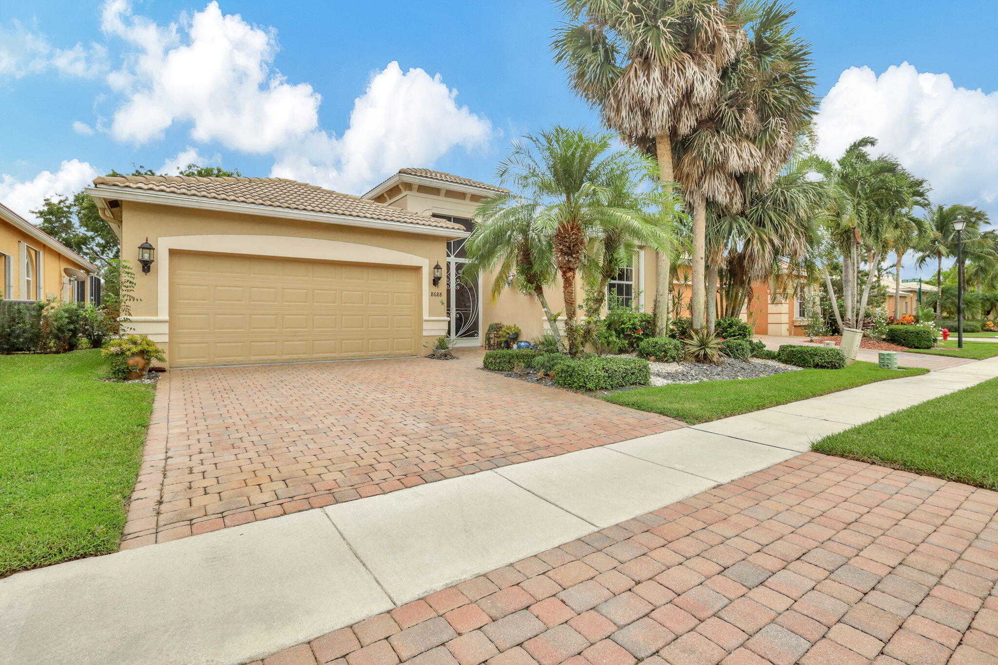 photo 2: 8688 Via Avellino, Lake Worth FL 33467