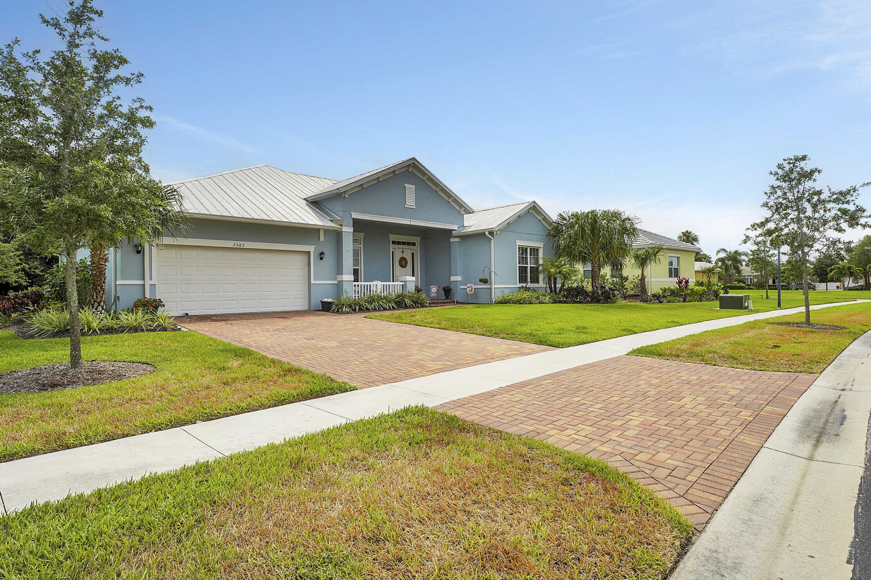 photo 3: 2585 Barbados Lane, Vero Beach FL 32967