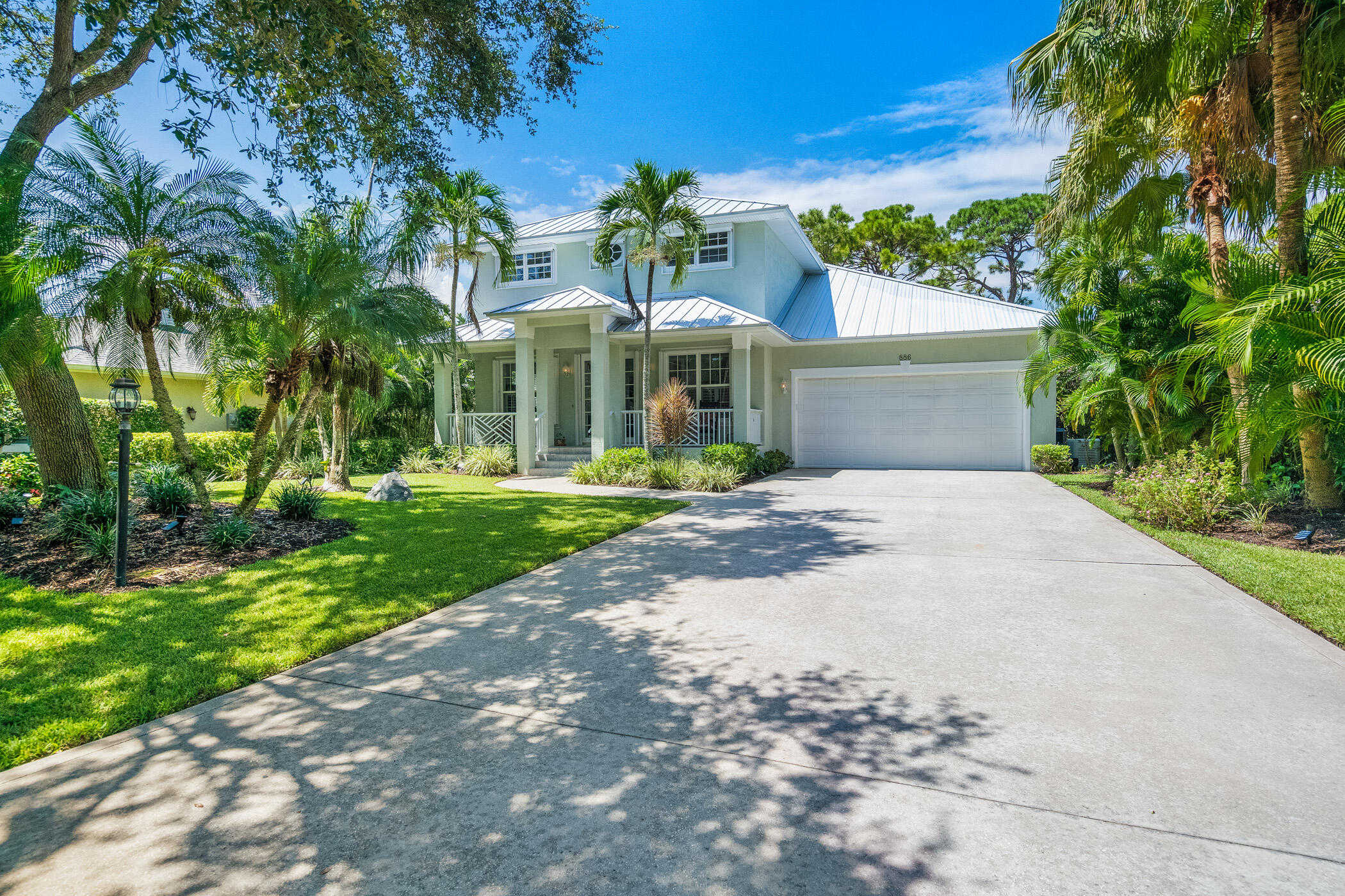 photo 1: 886 Carolina Circle, Vero Beach FL 32962